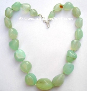 Green Onyx Tumbled Stone Necklace.