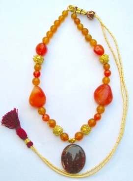 Mix Stones With Oval Neckalce