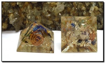 Energy Orgone Pyramids with Chakra Stone