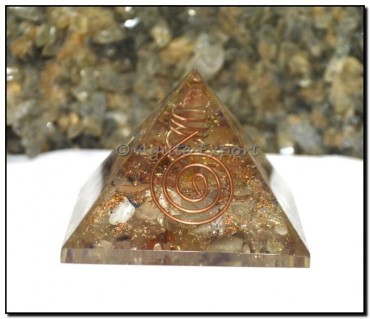 Energy Orgone Pyramids With Crystal Point