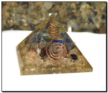 Quartz Energy orgone Pyramids with Crystal point