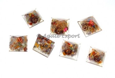 Mix Stones Orgone Pyramid